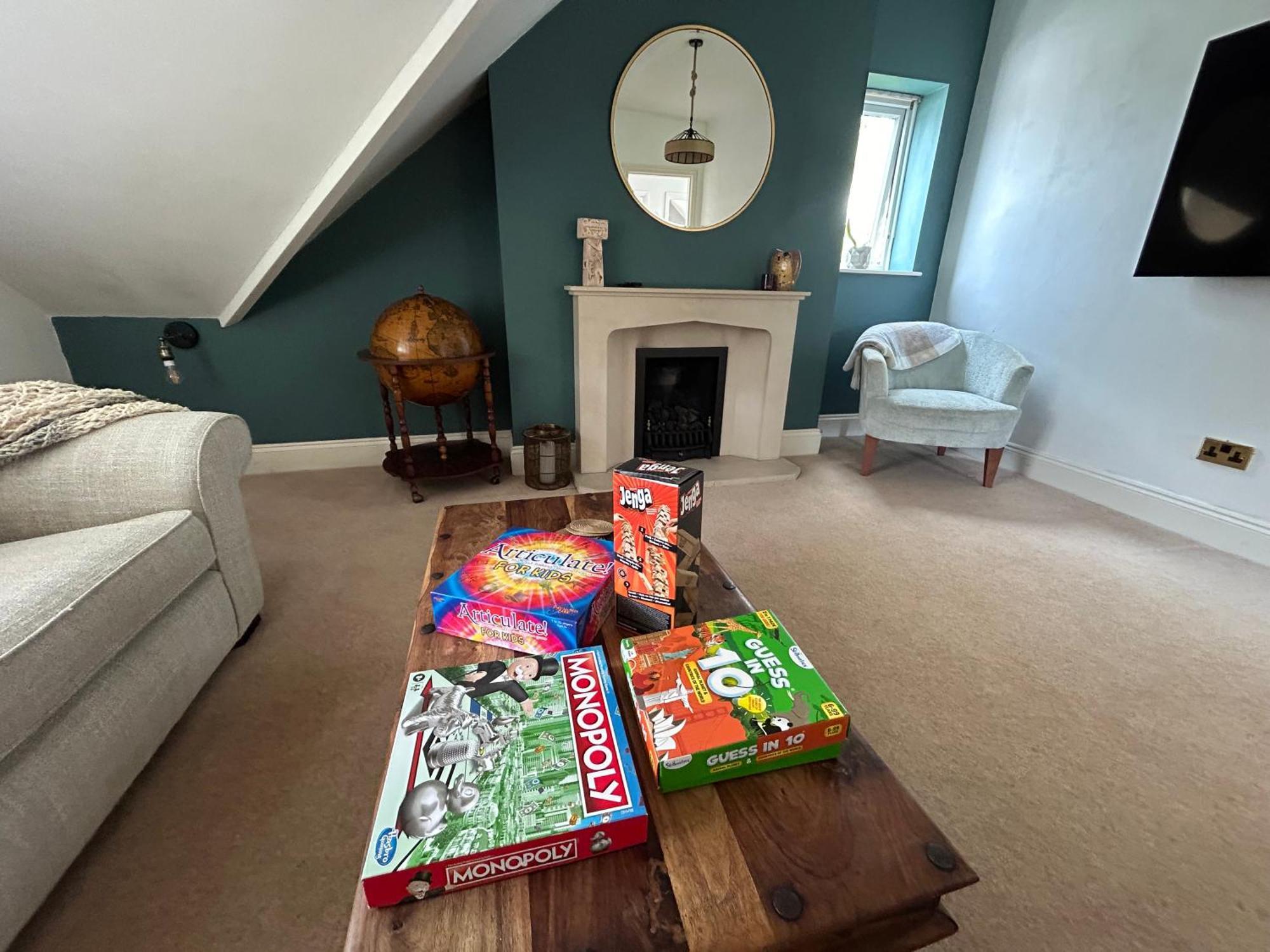 Seaside Rentals Bournemouth - 2Br, Upto 6Ppl, Beach 3 Min Walk, Dogs Ok, Wifi, Park 2 Cars المظهر الخارجي الصورة