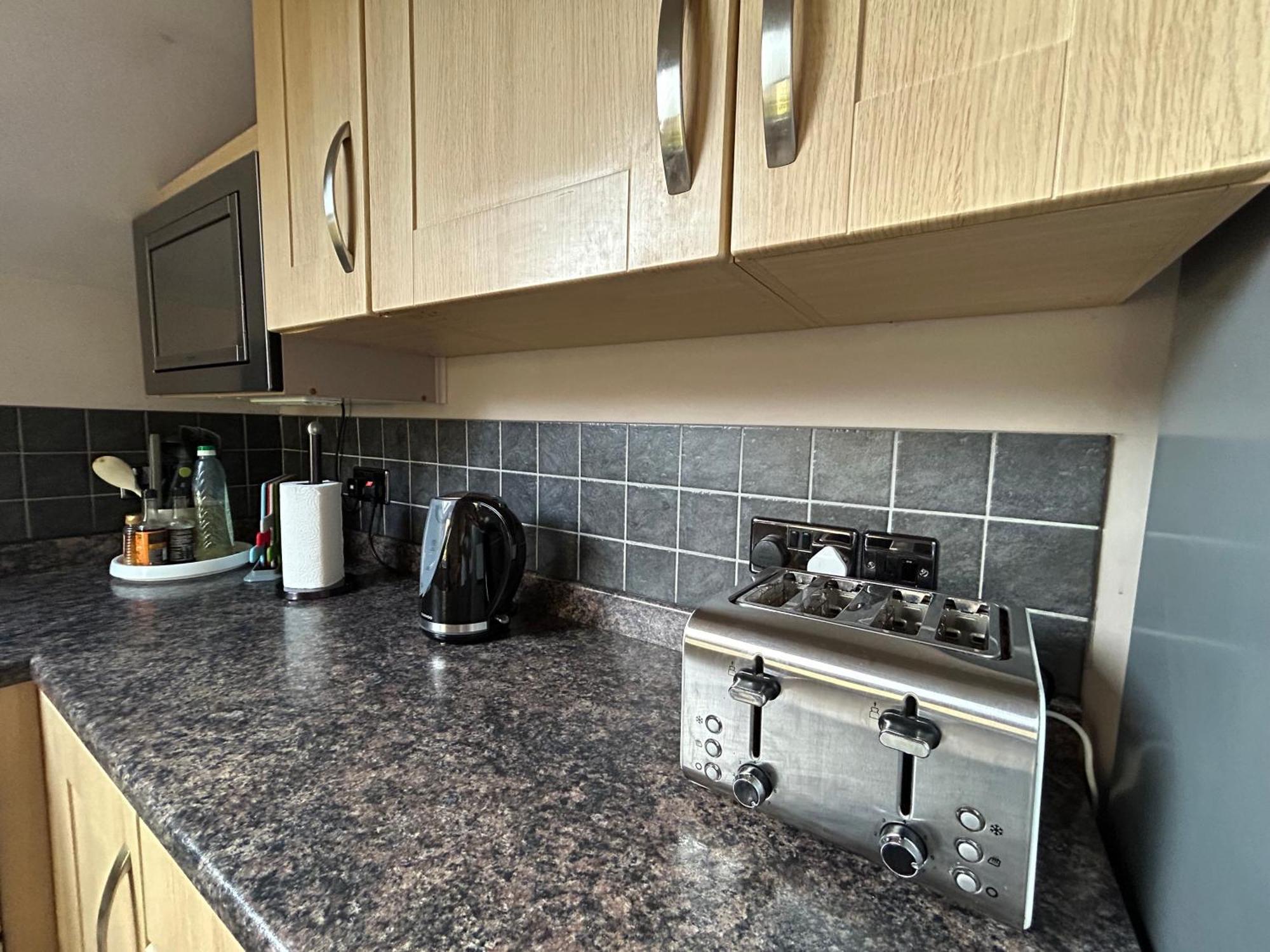 Seaside Rentals Bournemouth - 2Br, Upto 6Ppl, Beach 3 Min Walk, Dogs Ok, Wifi, Park 2 Cars المظهر الخارجي الصورة
